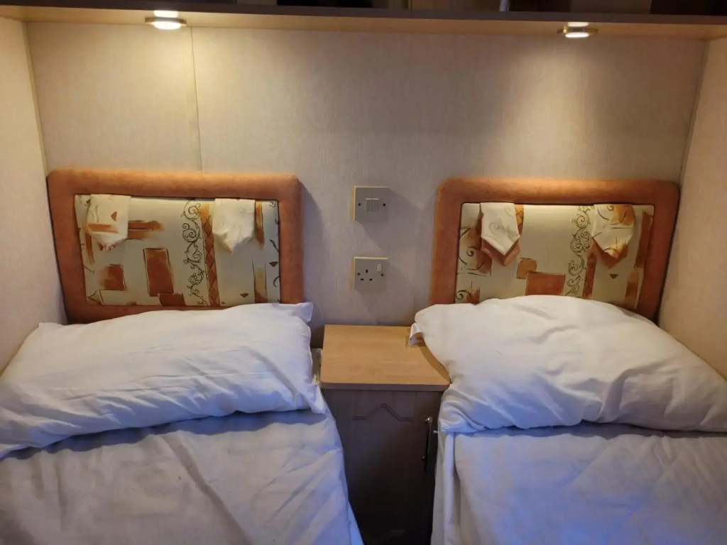 Discover Comfort Home From Home 8-birth Caravan