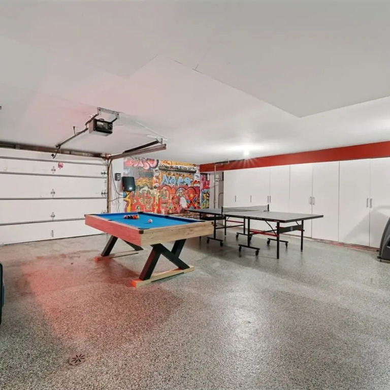 5BR 5BA Architectural Estate-theatre Gym Rooftop