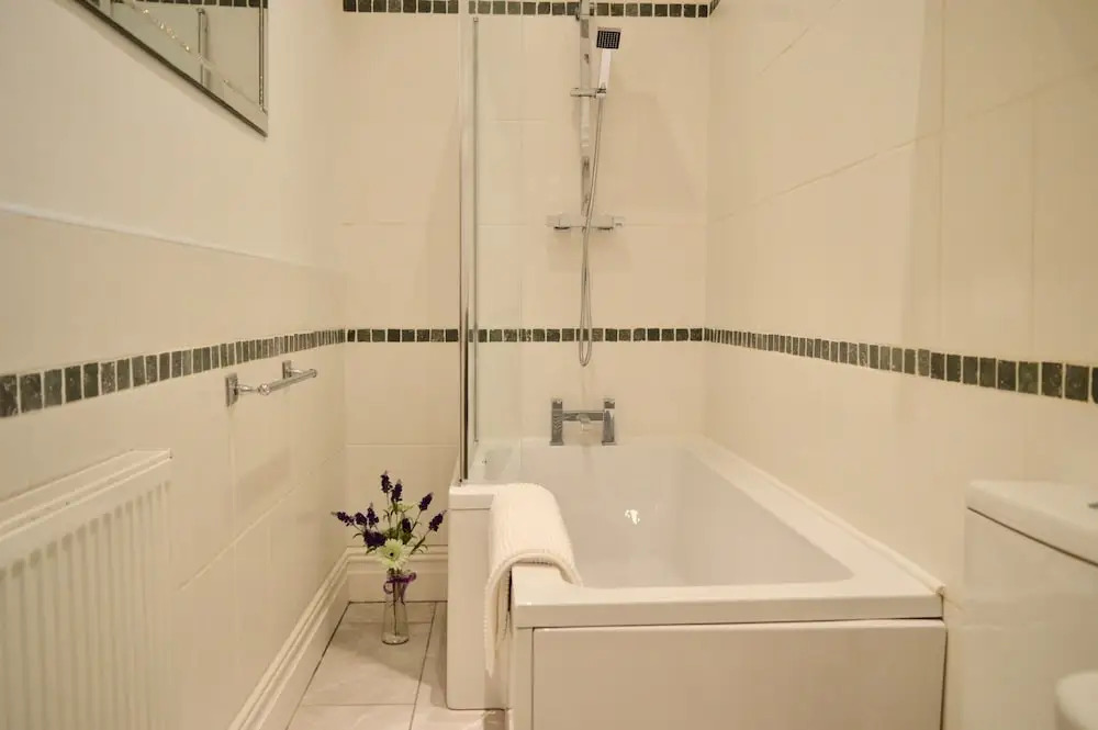 2 Bedroom Apartment With Parking