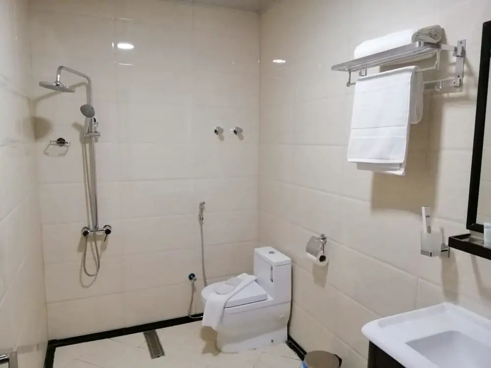Grand Lily Hotel Suites