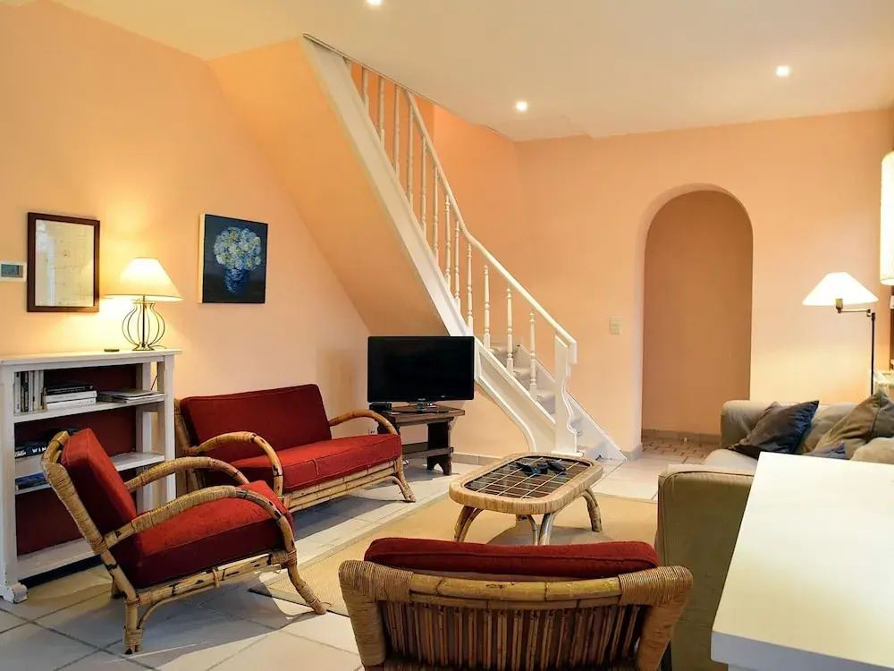 Beautifully Renovated House Centrally Located