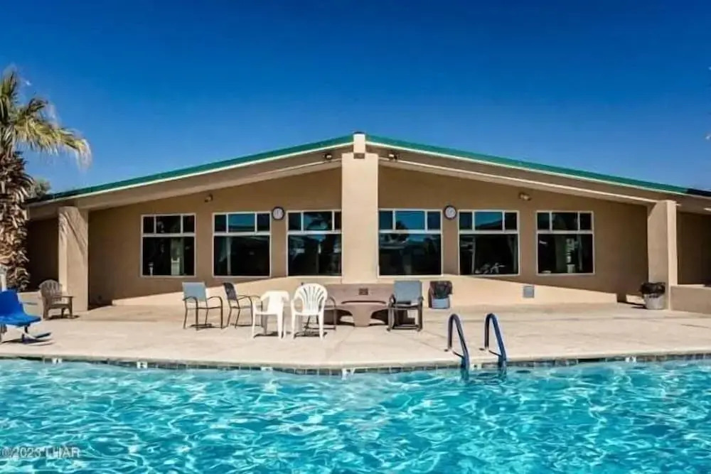 Picture Perfect at Sam's Beachcomber!