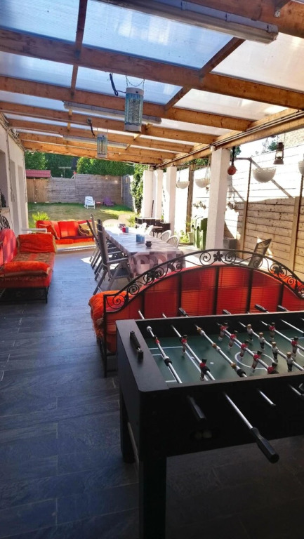 House with 6 Bedrooms in Tongeren, with Enclosed Garden And Wifi