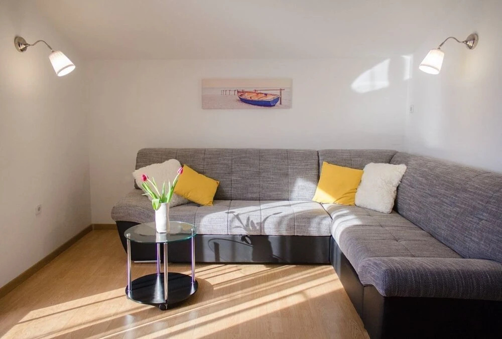 Apartments Ivo 1728