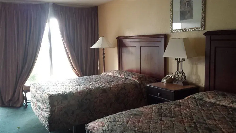 Super 8 by Wyndham Goldsboro