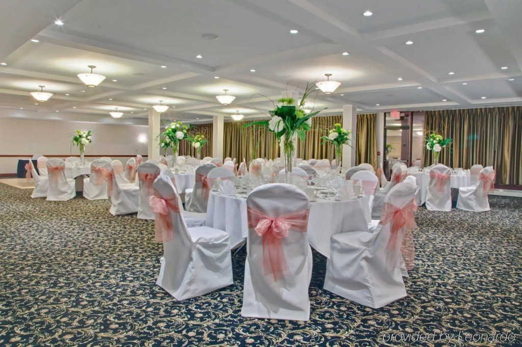 Holiday Inn