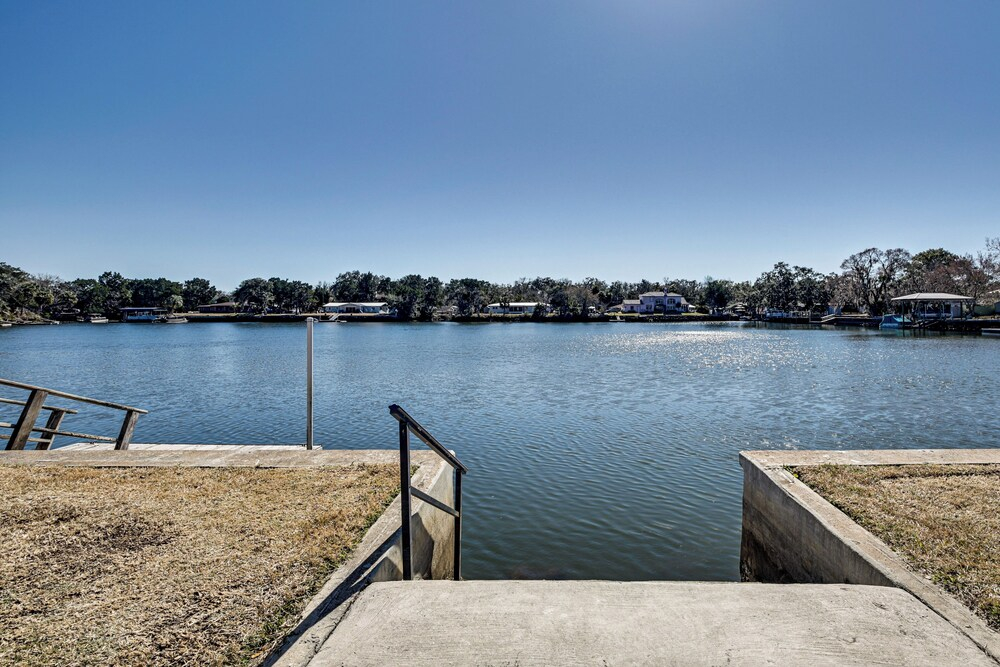 Gateway to Crystal River! Canal-front Home w/ Dock