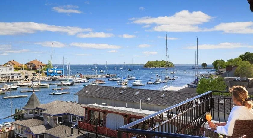 16 Bay View