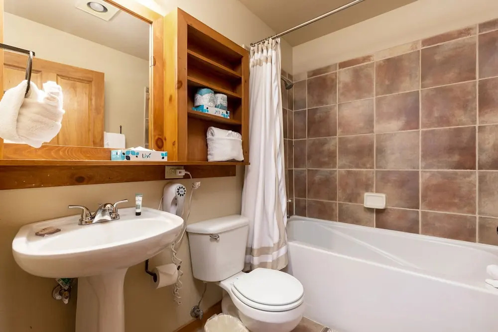 Red Hawk Townhomes by Summit County Mountain Retreats