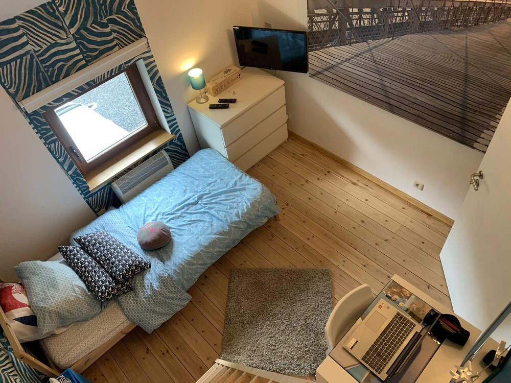 Bedroom and small private bathroom