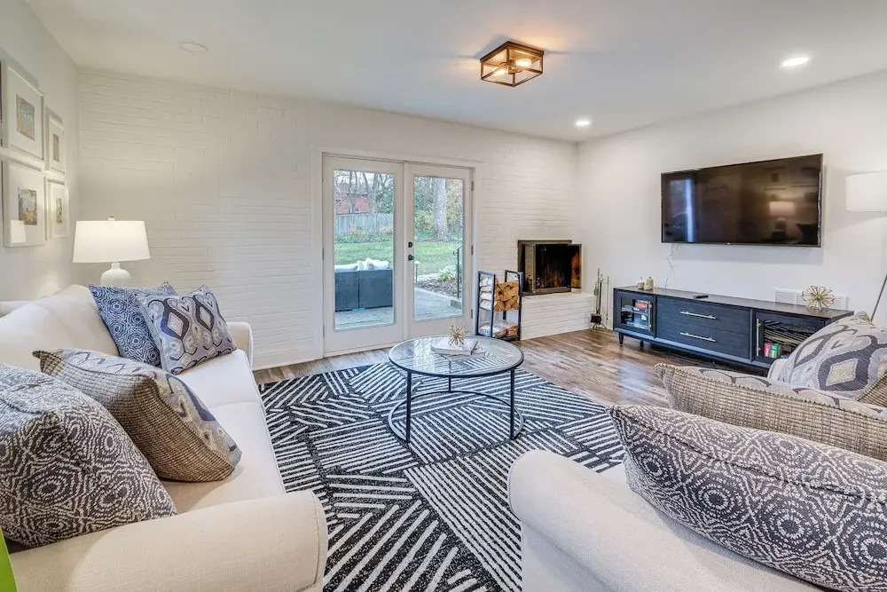 Upscale Family Retreat Near DC & Georgetown!