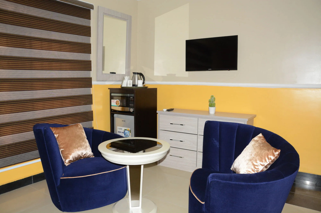 Springs Resorts Sparadise Suites