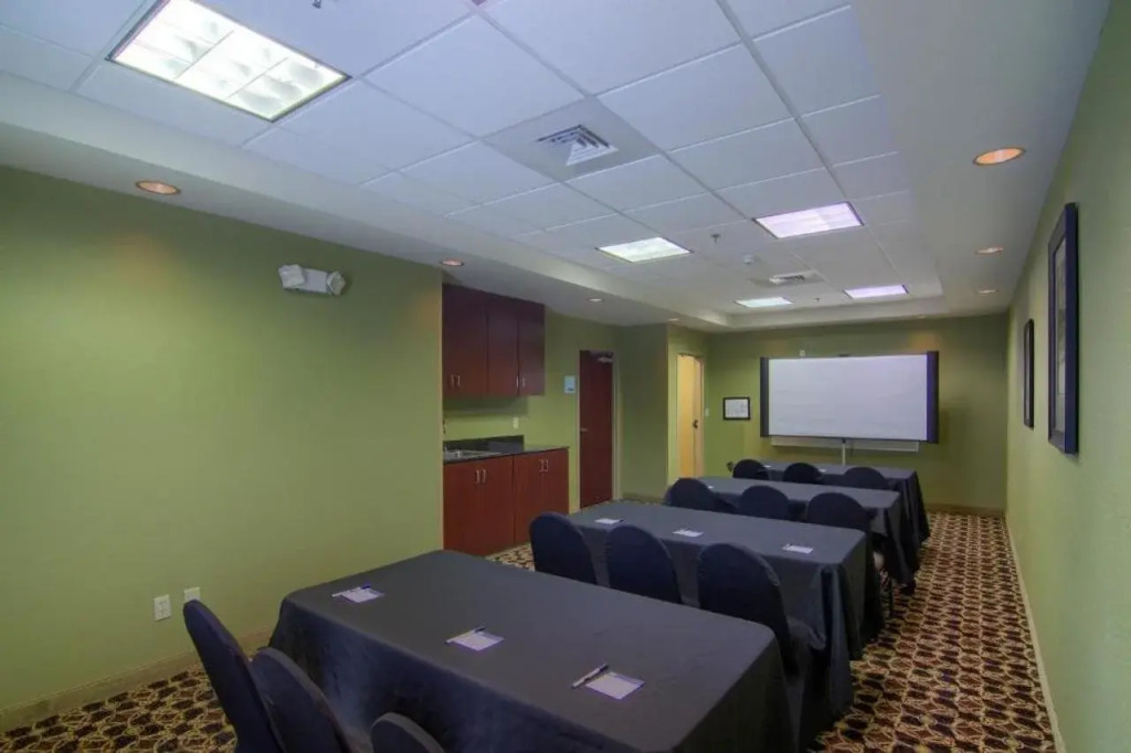 Comfort Suites Mobile-South Alabama University Area