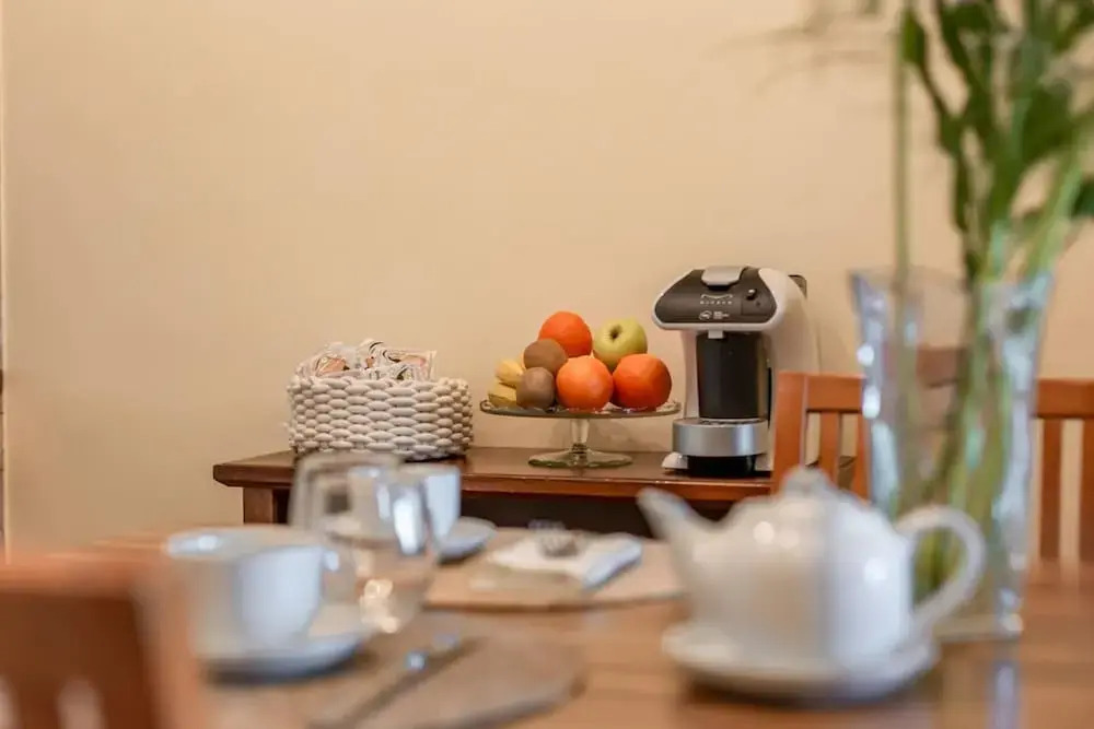 Tranquil Retreat Near Rome for 4
