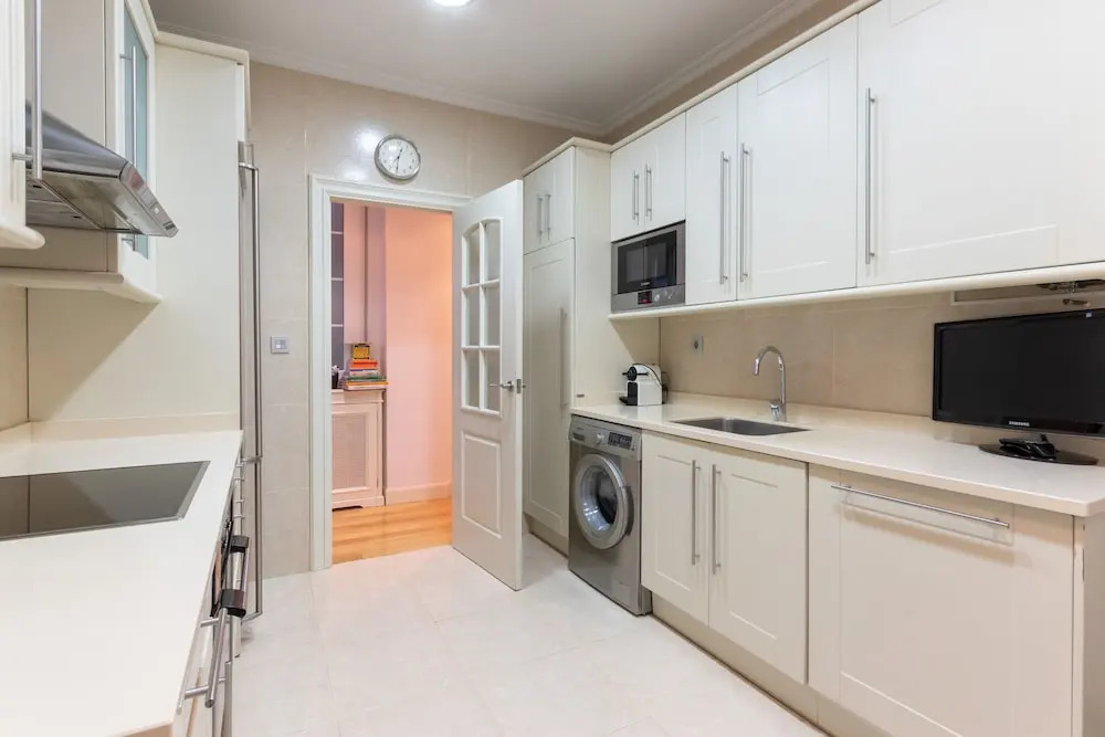 Indautxu Ix Apartment With Parking By Aston Rentals