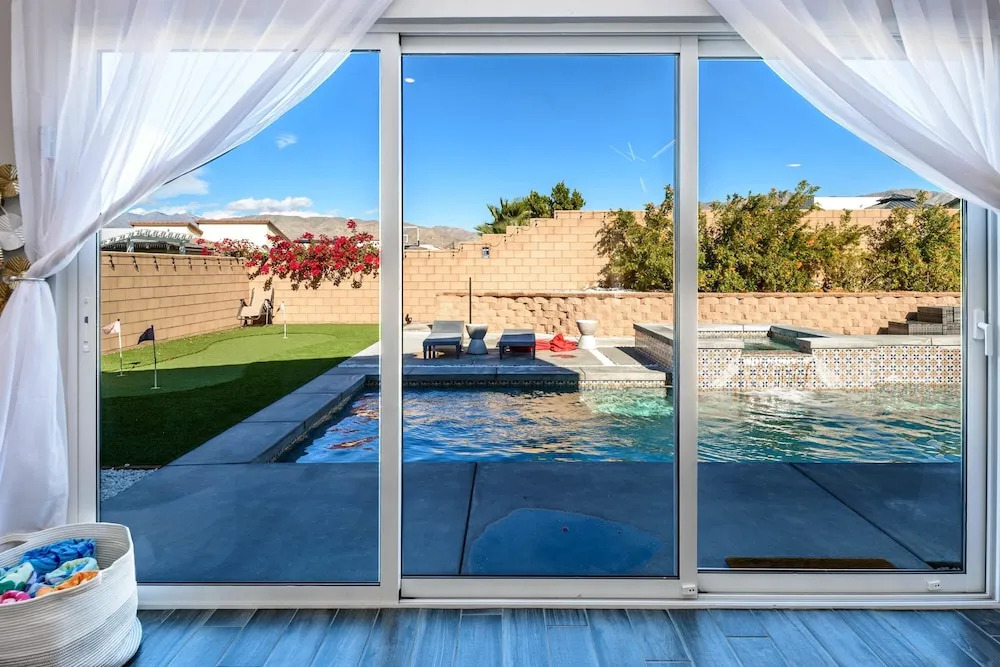 @ Marbella Lane - Desert Dream Pool/spa & Games