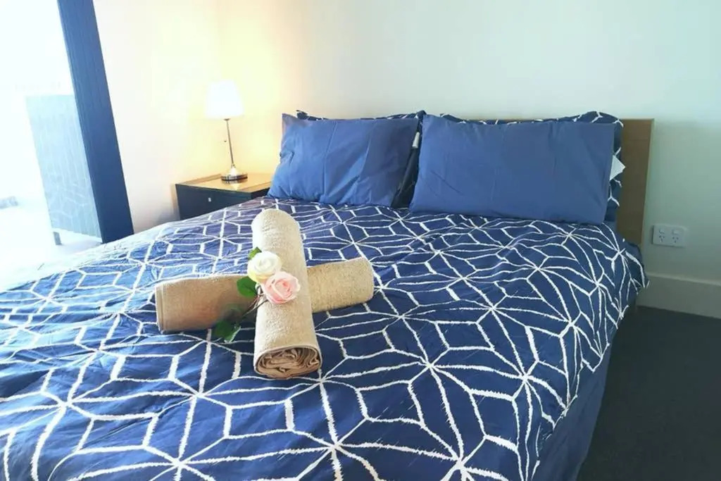 Modern apartment+office w Parking @ Olympic Park
