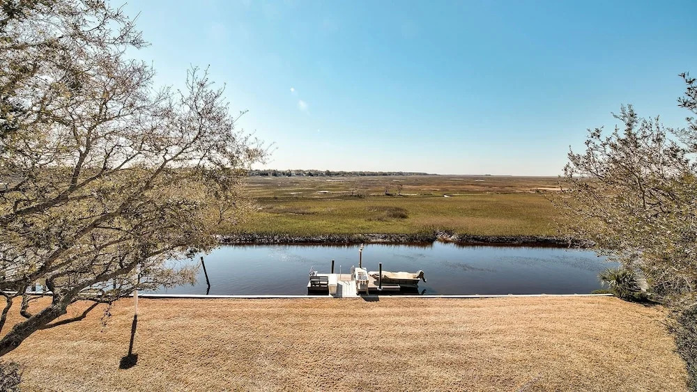 162 Marsh 5 Br home by RedAwning