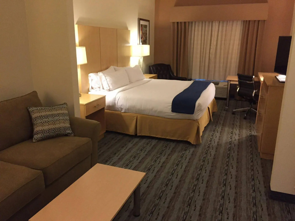 Holiday Inn Express & Suites San Antonio - Brooks City Base by IHG