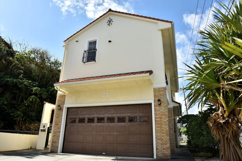 Maeda biru house I II