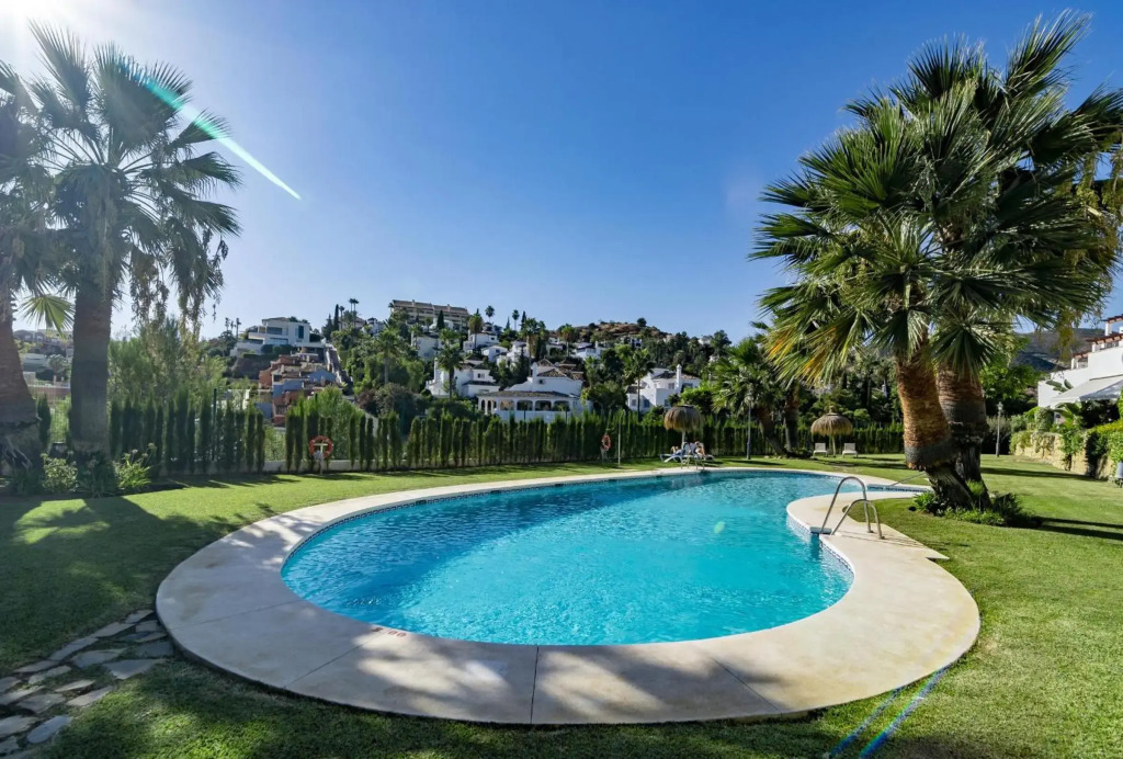 AR23- 3 bedroom apartment amazing views
