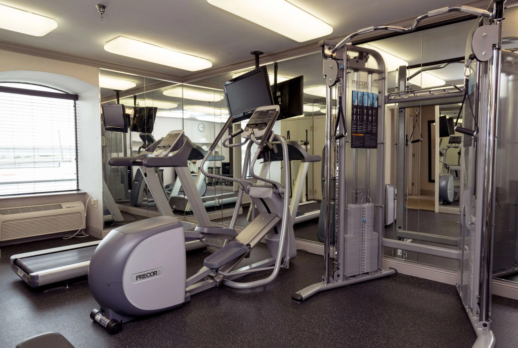 Country Inn & Suites by Radisson, Metairie New Orleans , LA