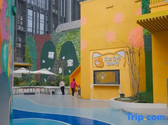 Jialu Executive Apartment (Zhengdong Business Center)