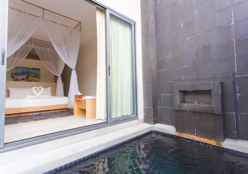Seastone Pool Villa