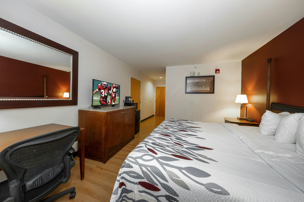 Red Roof Inn & Suites Biloxi - Ocean Springs