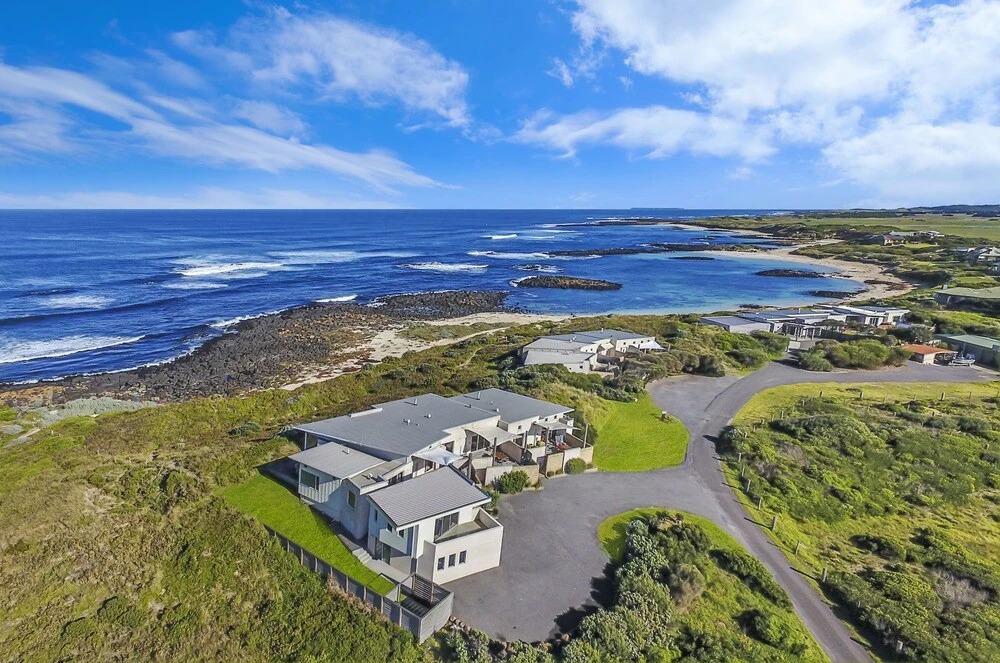 Hearns Beachside Villa 3