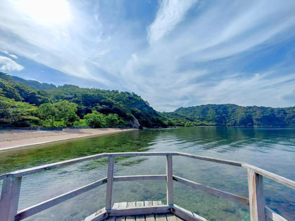 2BR Condo Unit for Rent at Pico de Loro by Raquel's Place