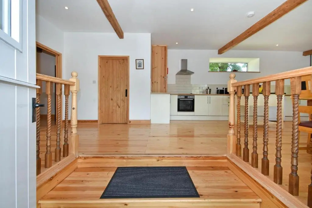 5 Bed Barn Conversion - with private hot tub