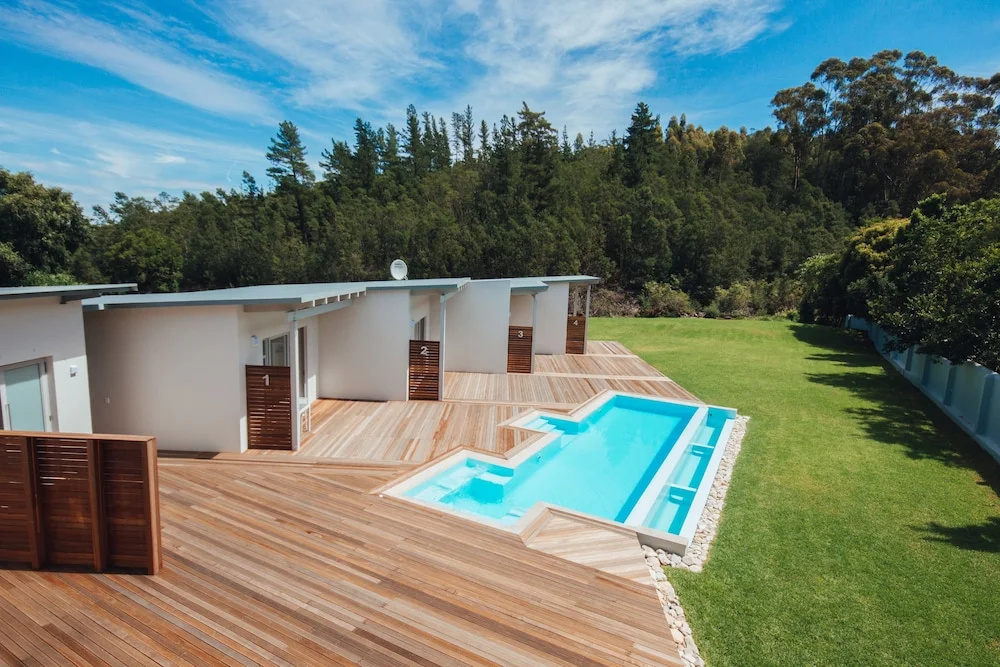 A Riverbed Guesthouse