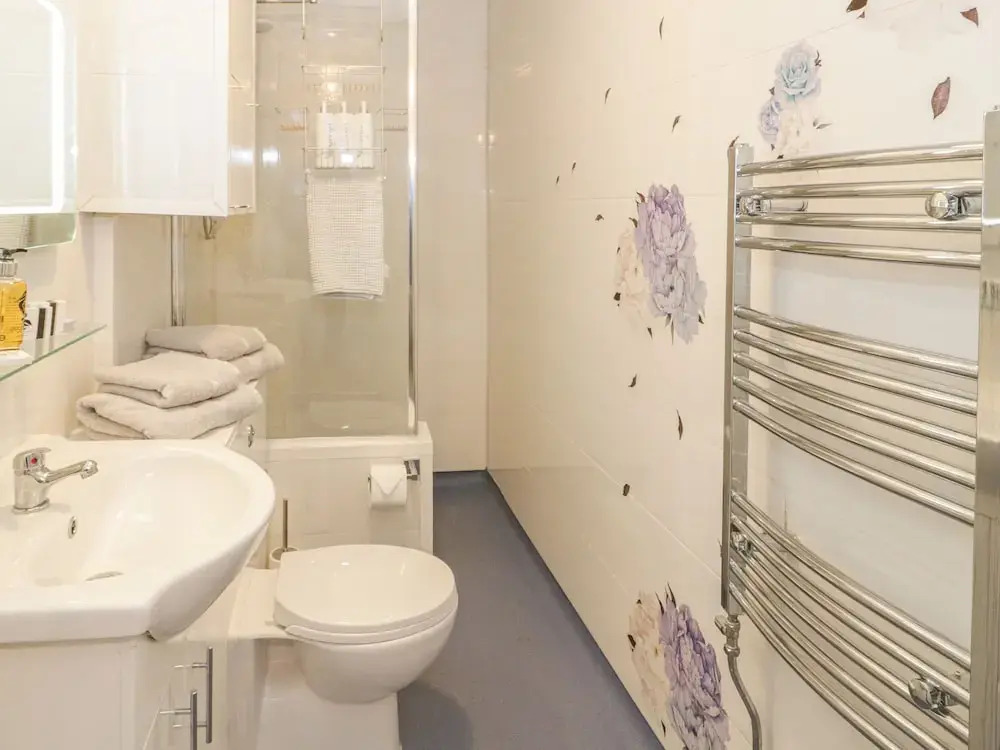 Llys Madoc, First Floor Flat
