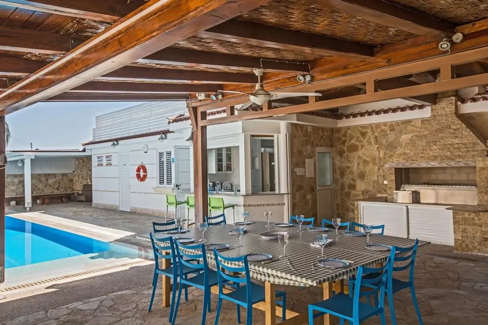 Papas Family Villa