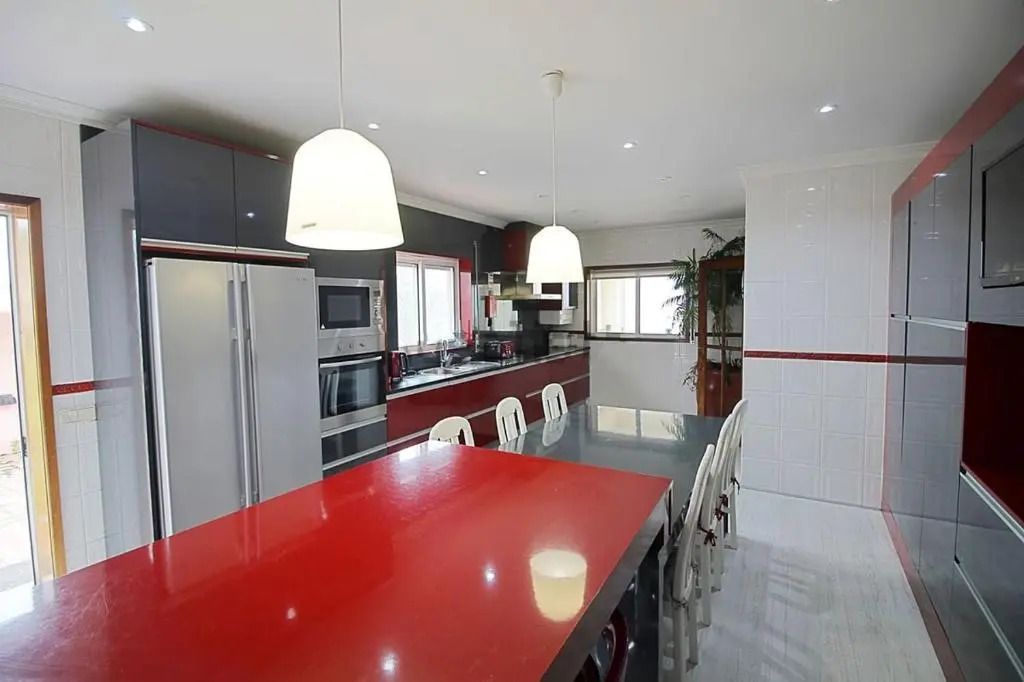 Casa com piscina para 10 pessoas - 5 min da praia Esposende