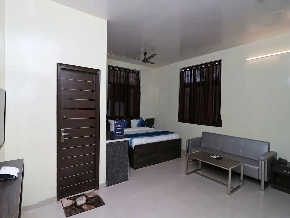 OYO 20024 Hotel Star Court