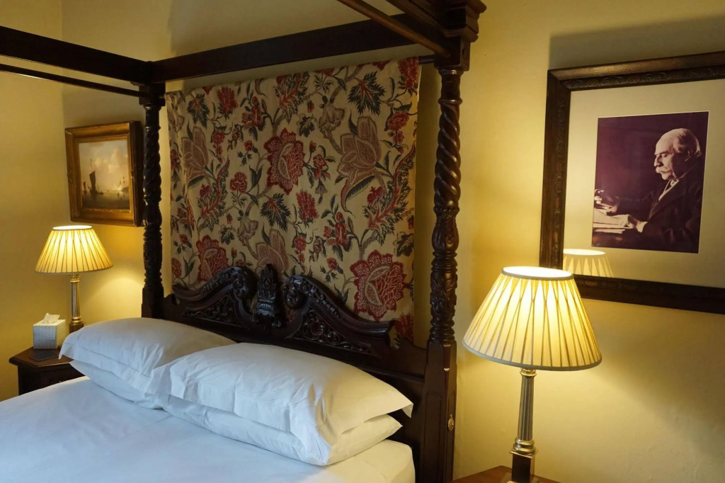 Wentworth House B & B