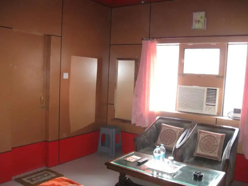 Hotel Shiv Ganga