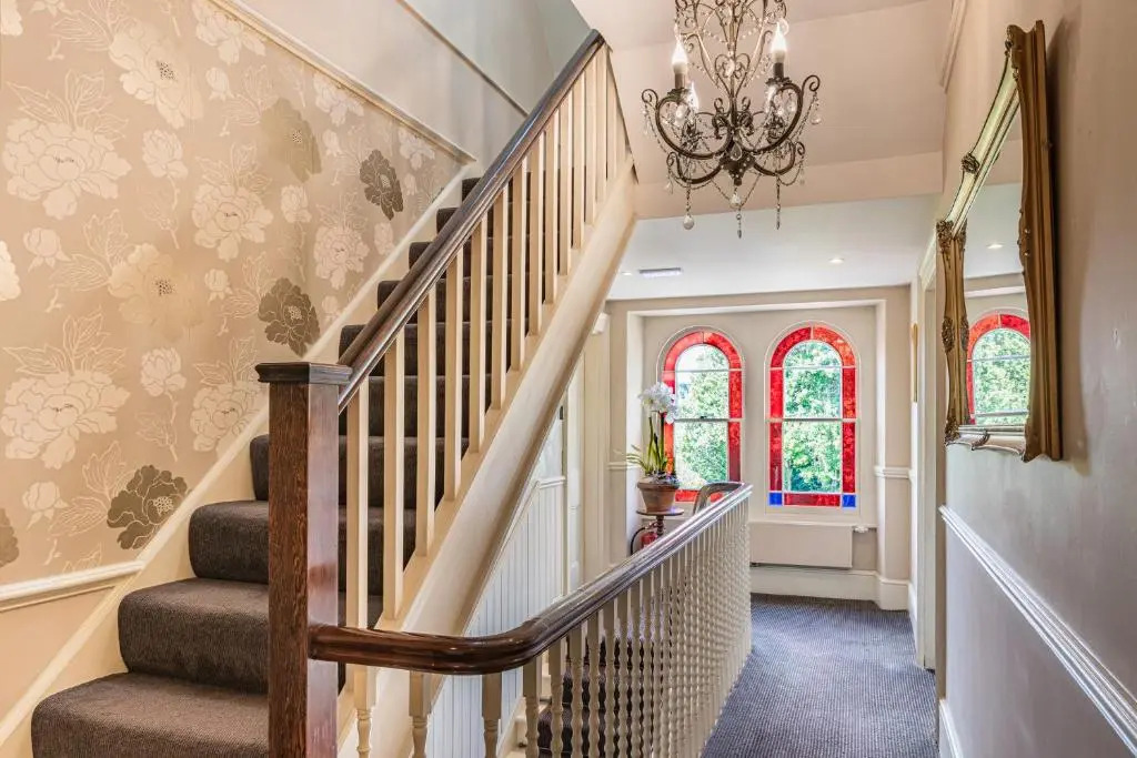 Lorne House Bed & Breakfast