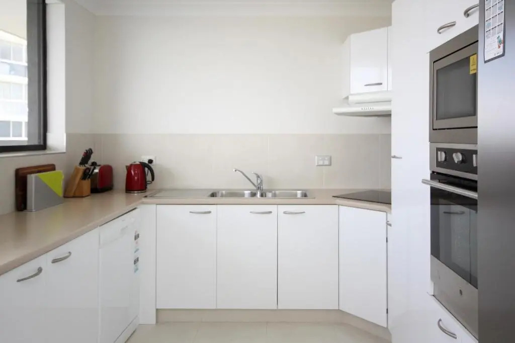 Broadwater Shores Waterfront Apartments