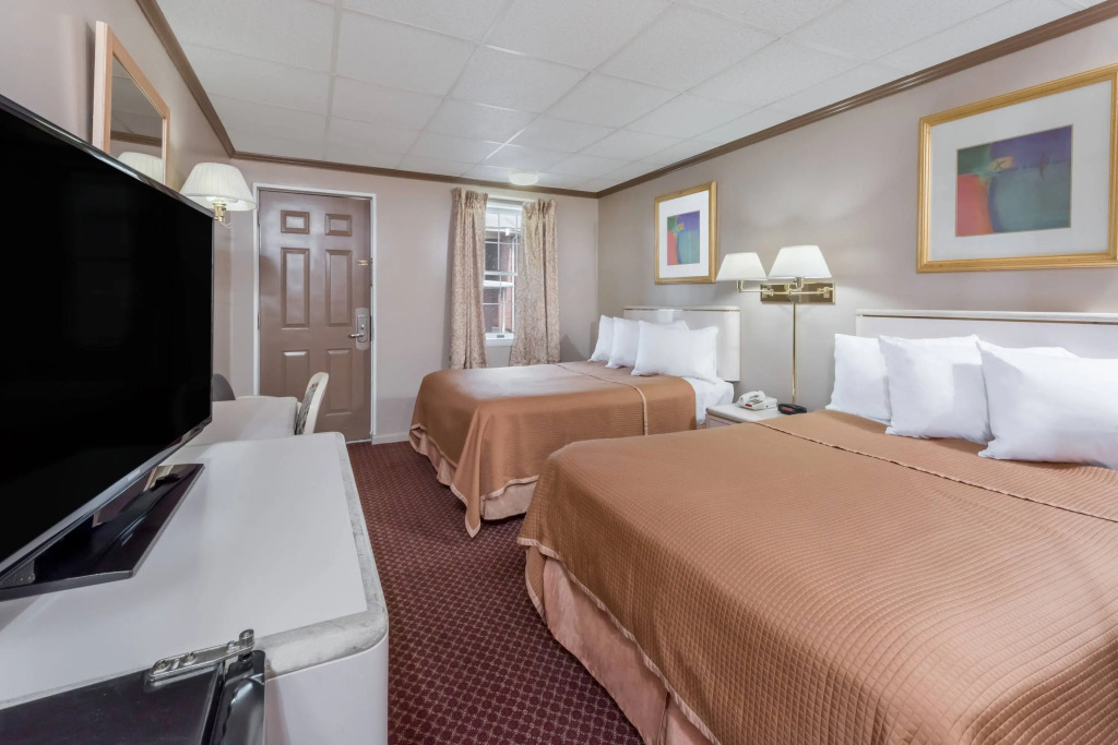 Super 8 by Wyndham Parker/SE Denver Area
