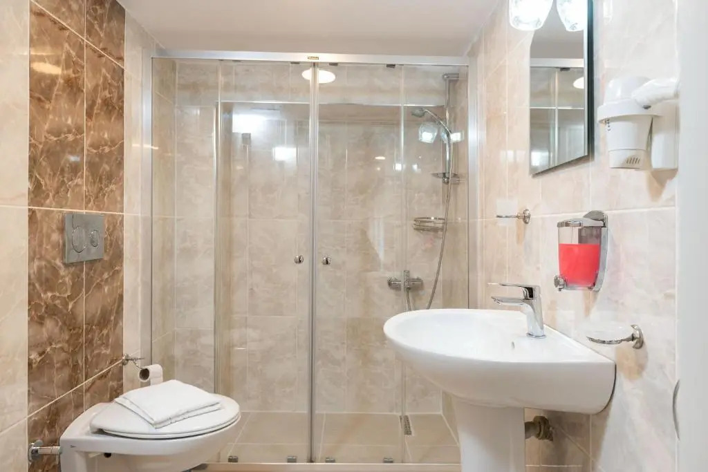 BLUE MARMARA SUITES
