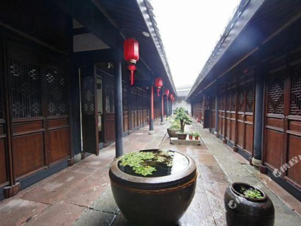 Cixi Yinhao Inn (Minghe Ancient Town Branch)