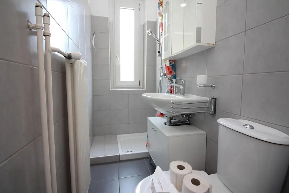 Casa Rosa in Lugano With 2 Bedrooms and 1 Bathrooms