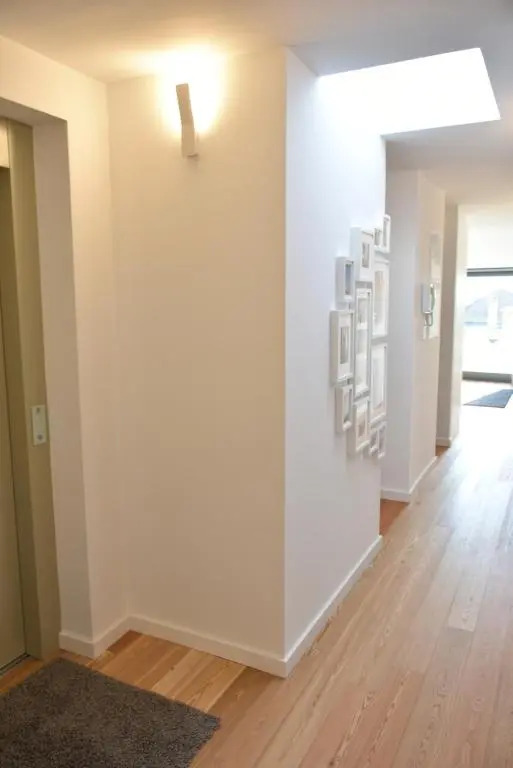 Sunny Penthouse whith balcony 9min walk main station