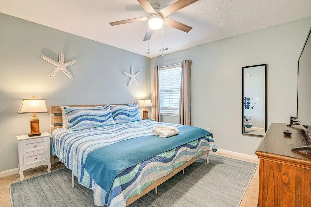 1st-floor Condo w/ Pool on Intracoastal Waterway!