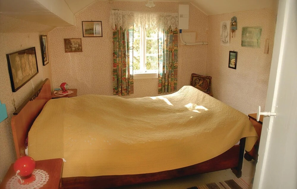 Beautiful Home in Vanse With 2 Bedrooms