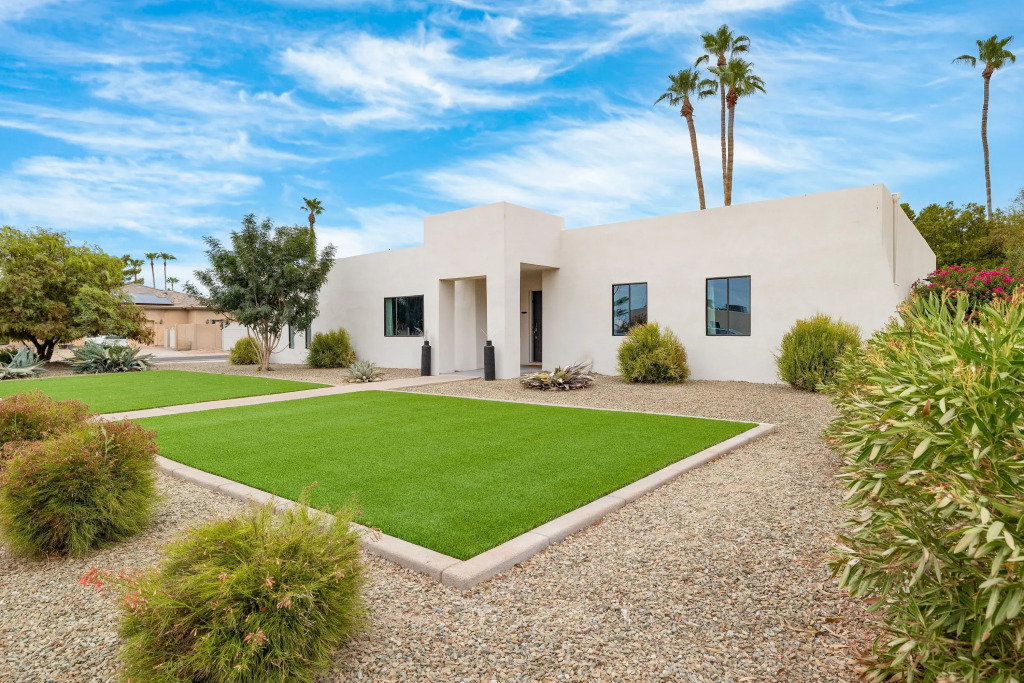 White Agate by Avantstay Pool + Spa + Putting Green Playground + Outdoor Dining Minutes to Kierland