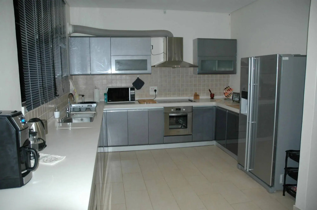 Roma Place